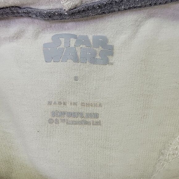 hooded kid size S tshirt, 20" baby Yoda pillow plush - Picture 5 of 9